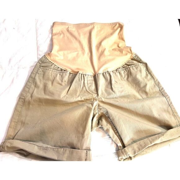 Maternity Old Navy Tan Khaki Boyfriend Roll‎ up Shorts Size 2  NWOT - Picture 1 of 5